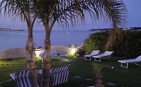Casa Vacanze con discesa personale al mare e piscina