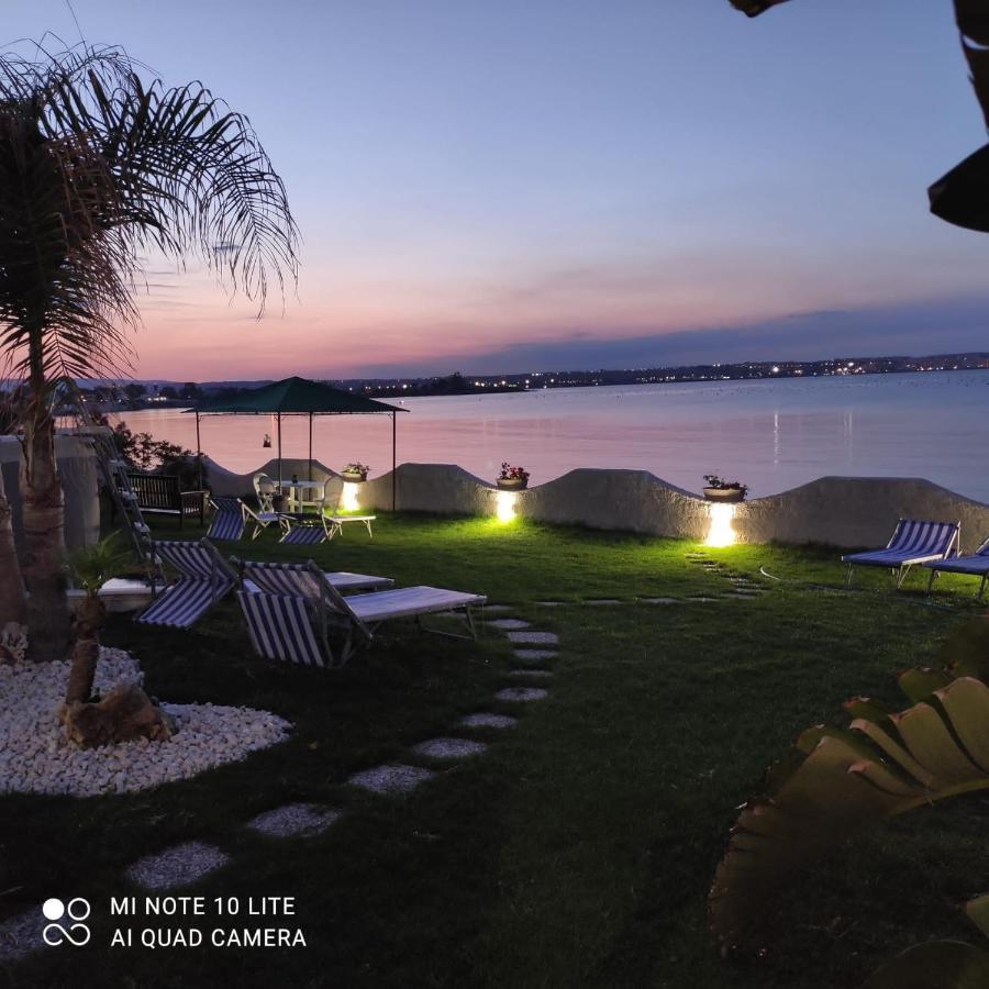 Casa Vacanze con discesa personale al mare e piscina Fanusa Esterno foto